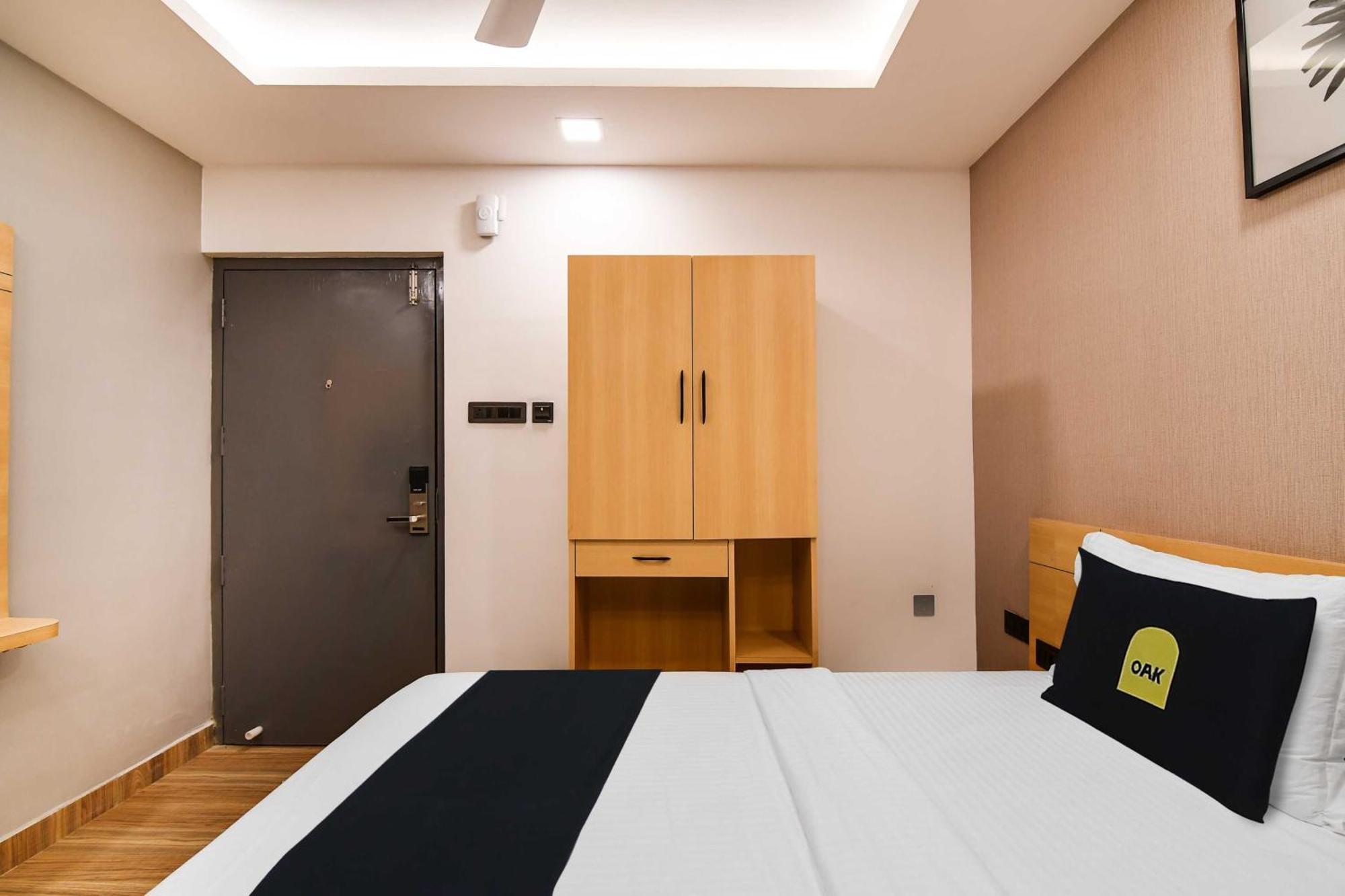 Super Townhouse Oak Sayhallo Ecstasy บูบันเนสชวาร์ ภายนอก รูปภาพ