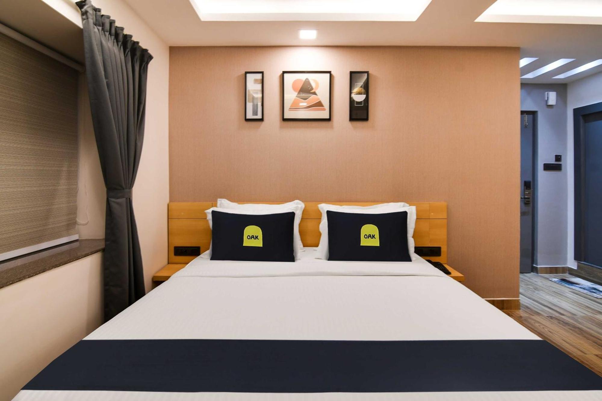 Super Townhouse Oak Sayhallo Ecstasy บูบันเนสชวาร์ ภายนอก รูปภาพ