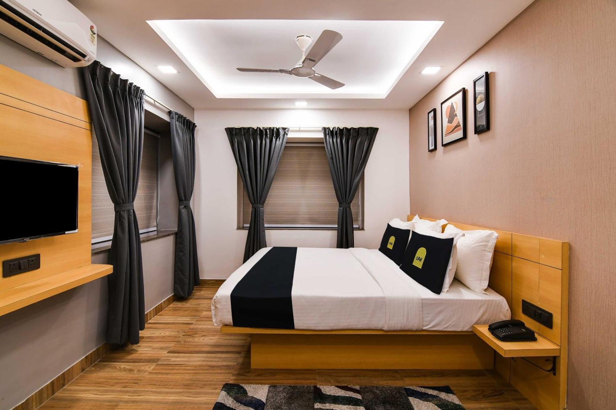 Super Townhouse Oak Sayhallo Ecstasy บูบันเนสชวาร์ ภายนอก รูปภาพ