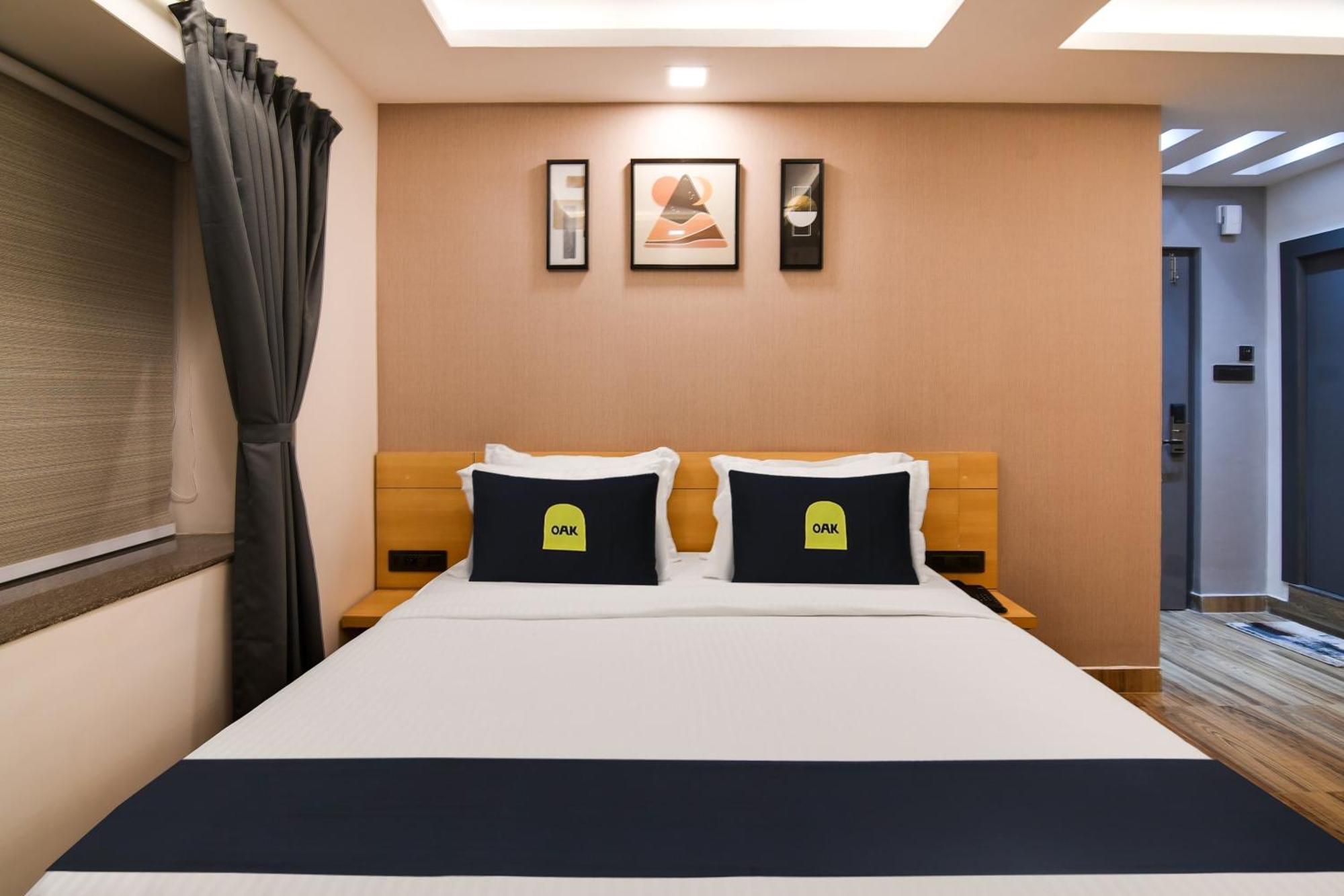 Super Townhouse Oak Sayhallo Ecstasy บูบันเนสชวาร์ ภายนอก รูปภาพ