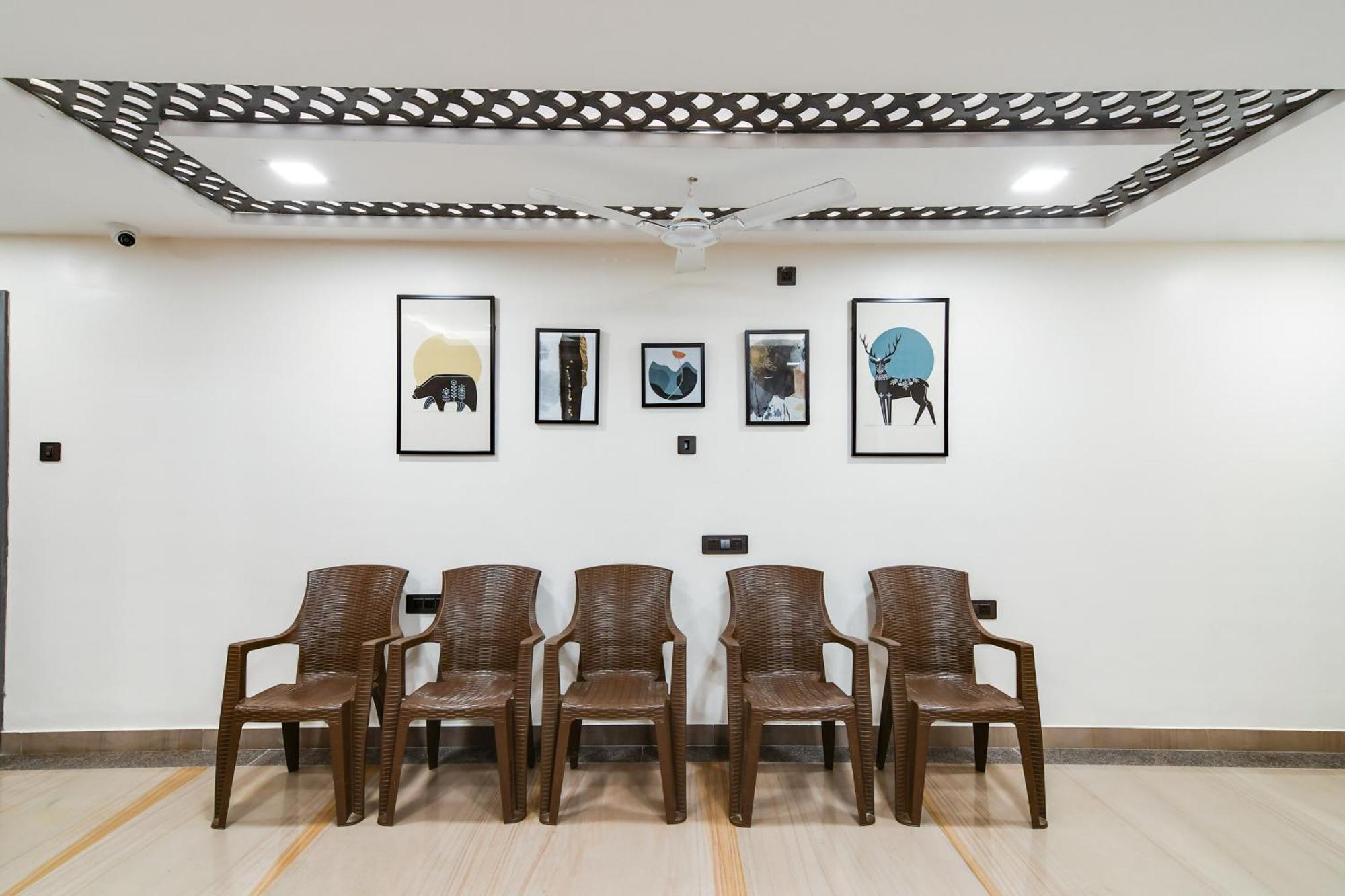 Super Townhouse Oak Sayhallo Ecstasy บูบันเนสชวาร์ ภายนอก รูปภาพ