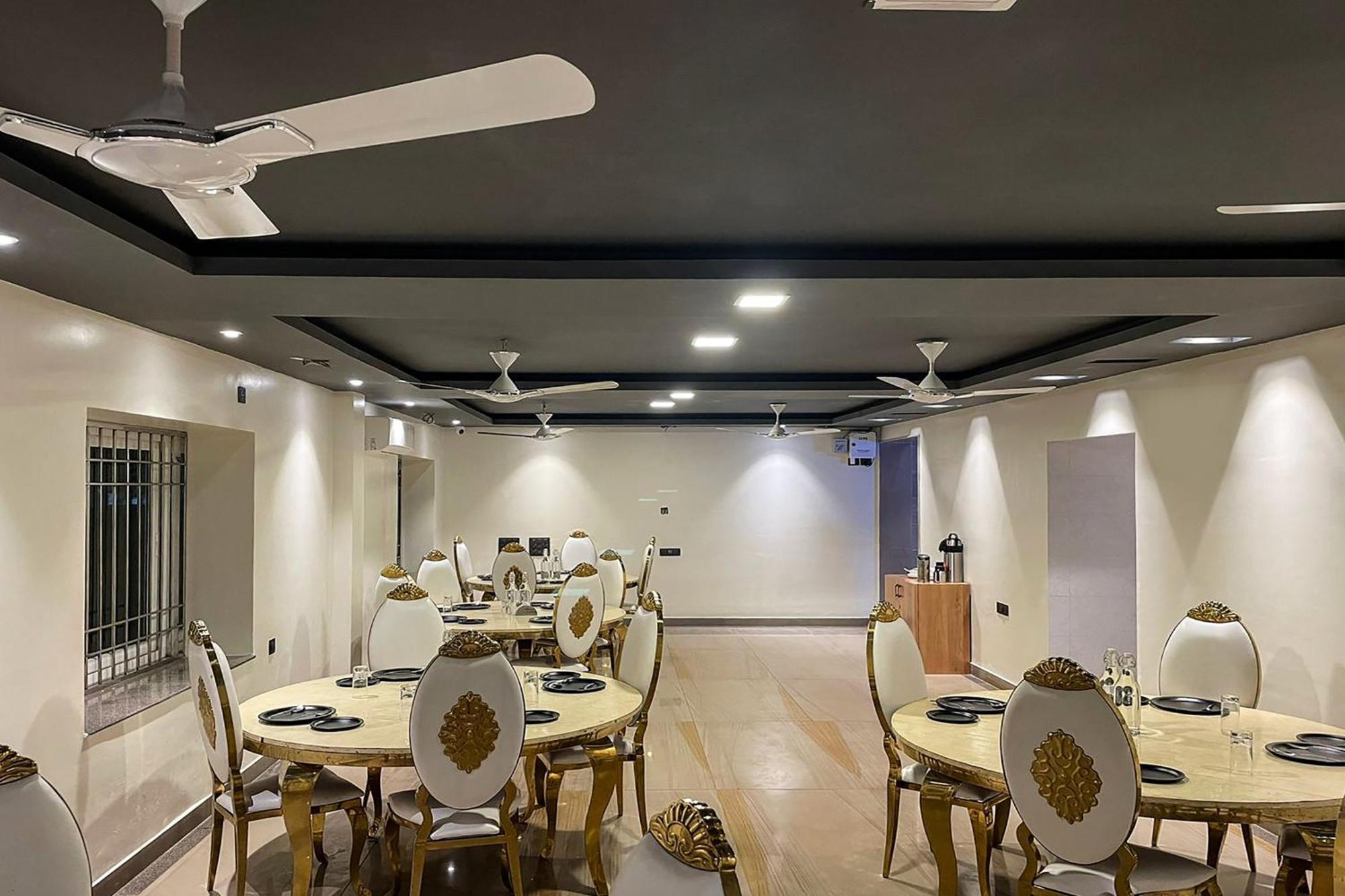 Super Townhouse Oak Sayhallo Ecstasy บูบันเนสชวาร์ ภายนอก รูปภาพ