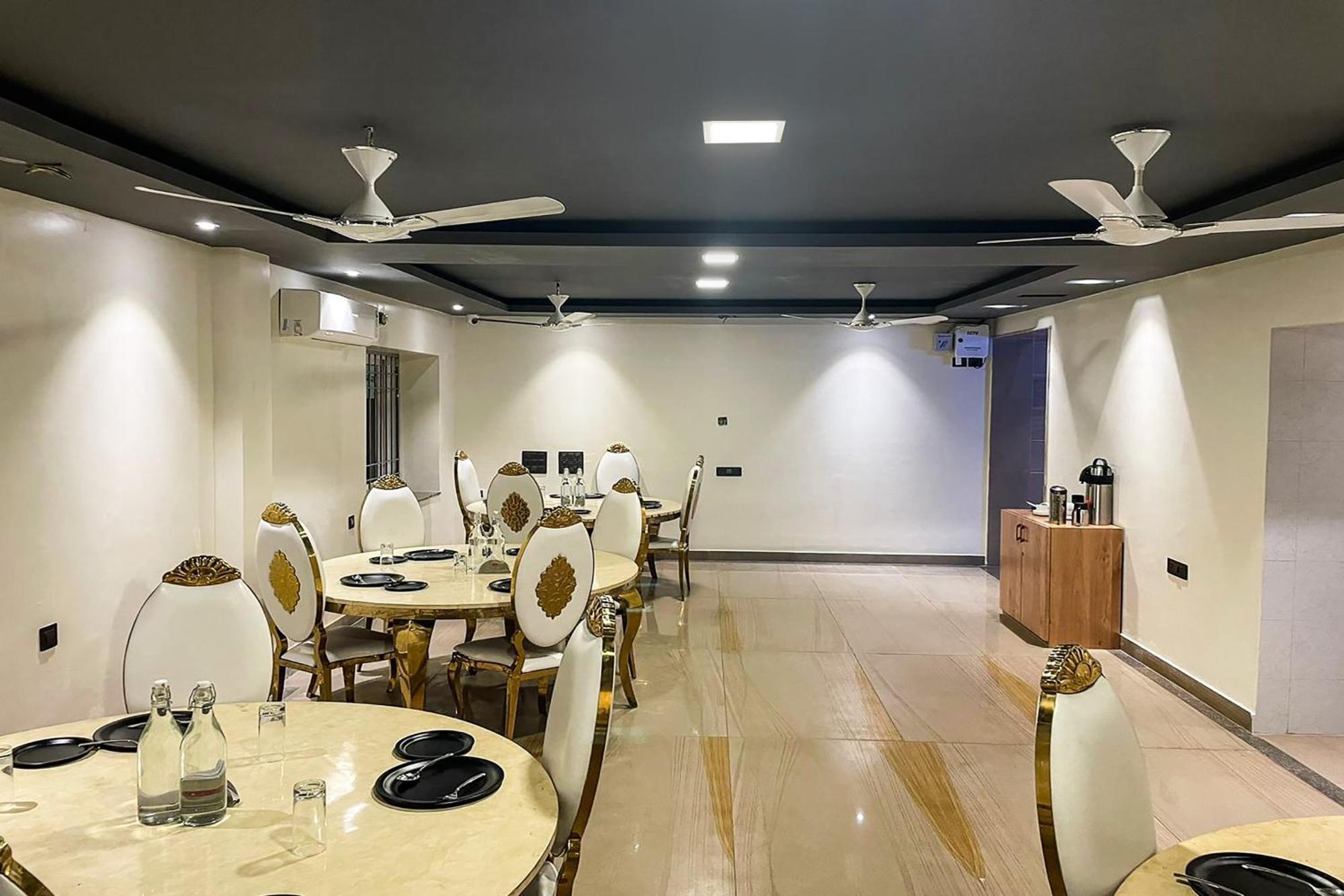 Super Townhouse Oak Sayhallo Ecstasy บูบันเนสชวาร์ ภายนอก รูปภาพ