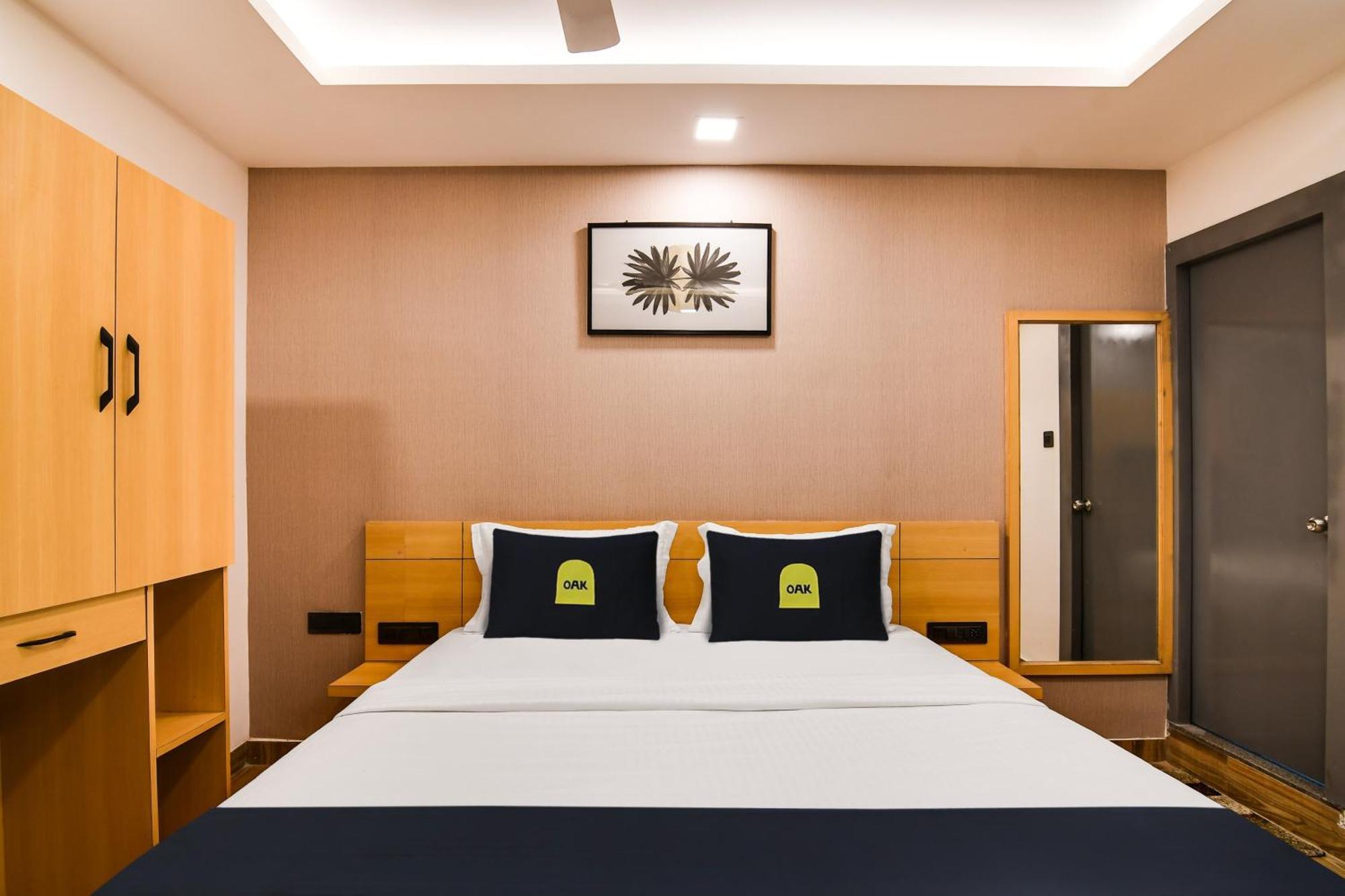 Super Townhouse Oak Sayhallo Ecstasy บูบันเนสชวาร์ ภายนอก รูปภาพ